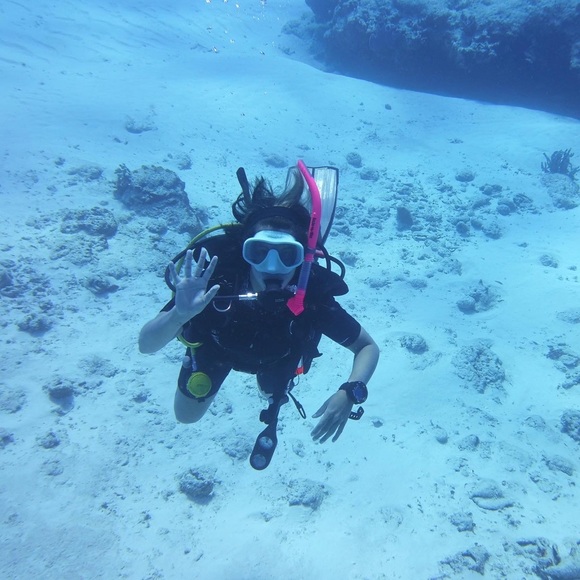 Take a look! 👀 - Picture 7 of 8